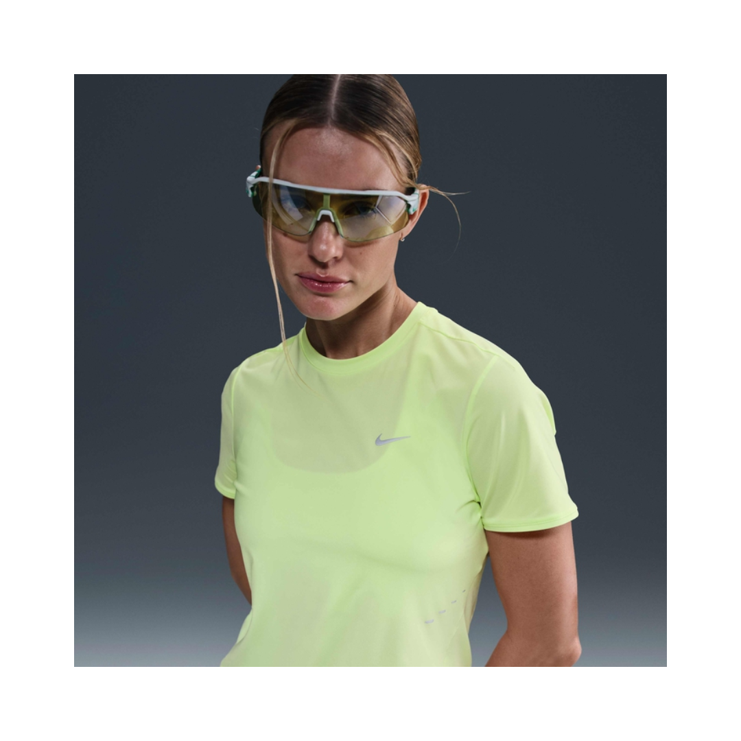 Franela Manga Corta para Dama Nike Swift