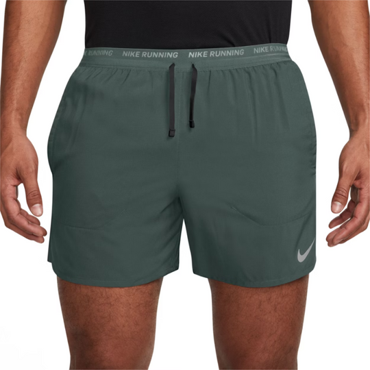 Short para Caballero Nike Stride 5"